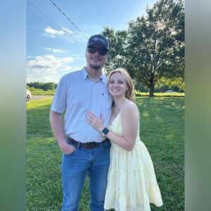 Meet your Posher, Hallie